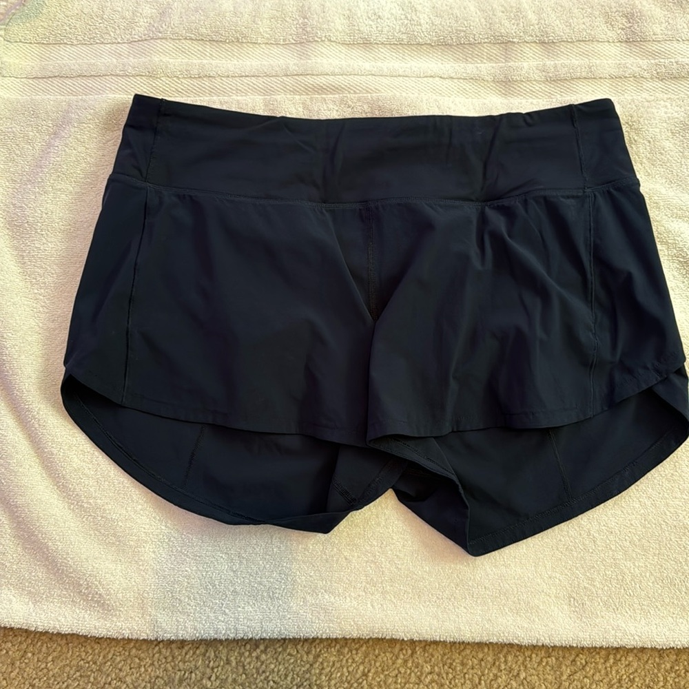 Navy blue Lululemon size 12 great condition ￼